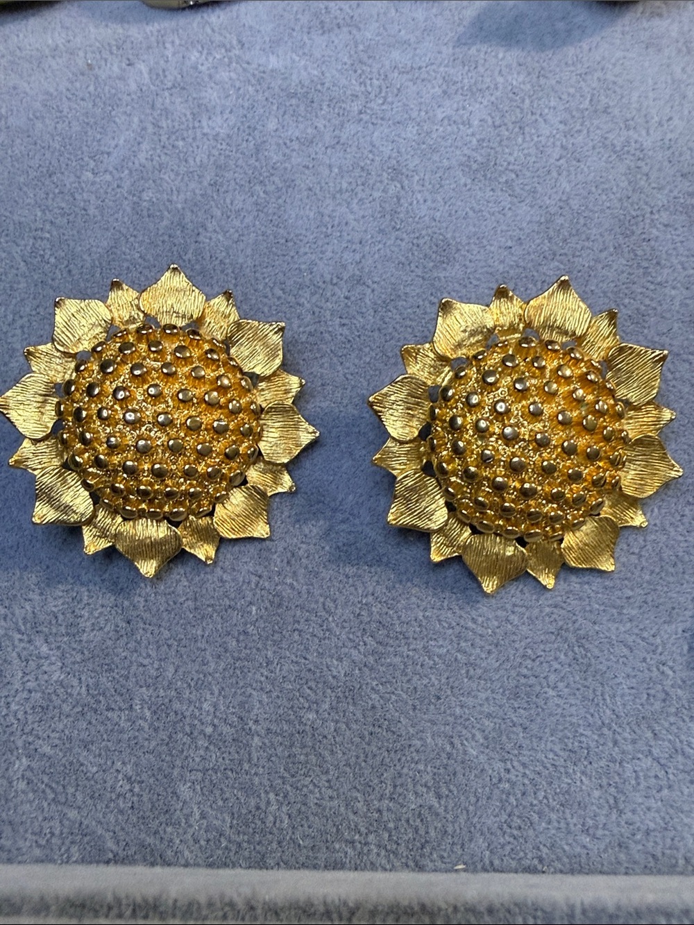 Vintage signed craft Gold Sunflower Clip-On Earrings